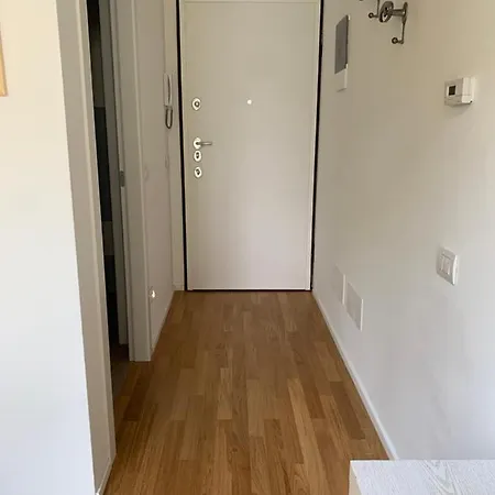 Loftmi Apartment